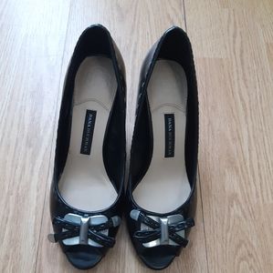 *** Dana Buchman Black Heels*** 8.5